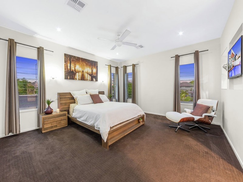 16 Adam Street, Wynnum QLD 4178