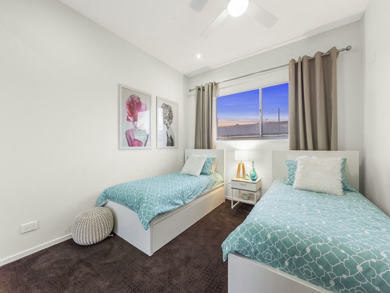 16 Adam Street, Wynnum QLD 4178