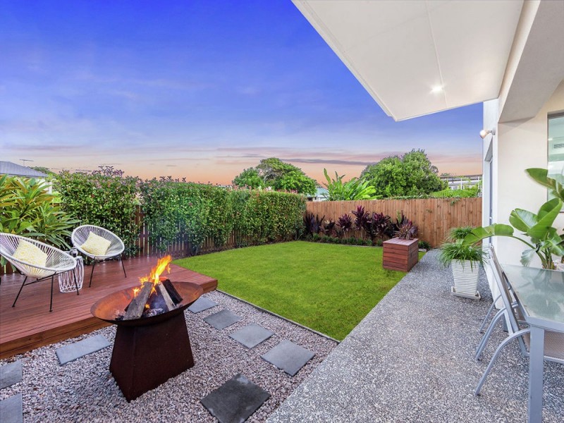 16 Adam Street, Wynnum QLD 4178