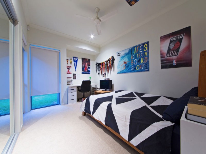 8 Watervale Pde, Wakerley QLD 4154