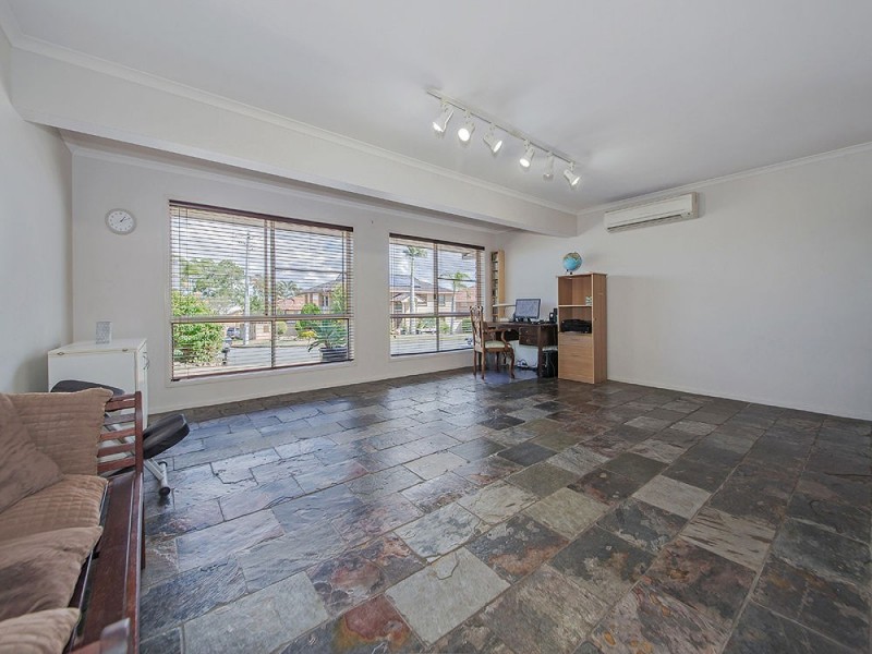 12 Ringara Street, Manly West QLD 4179