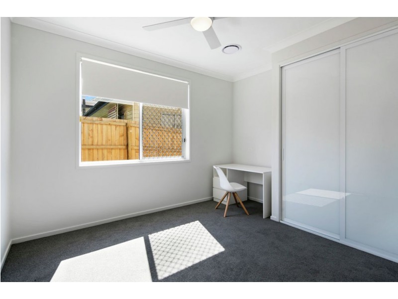 6 Kitchener St, Wynnum QLD 4178