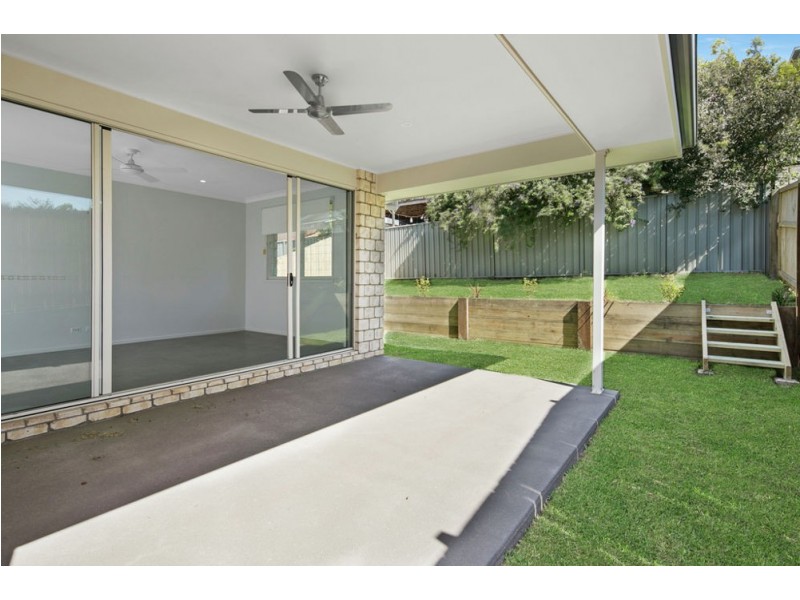 6 Kitchener St, Wynnum QLD 4178