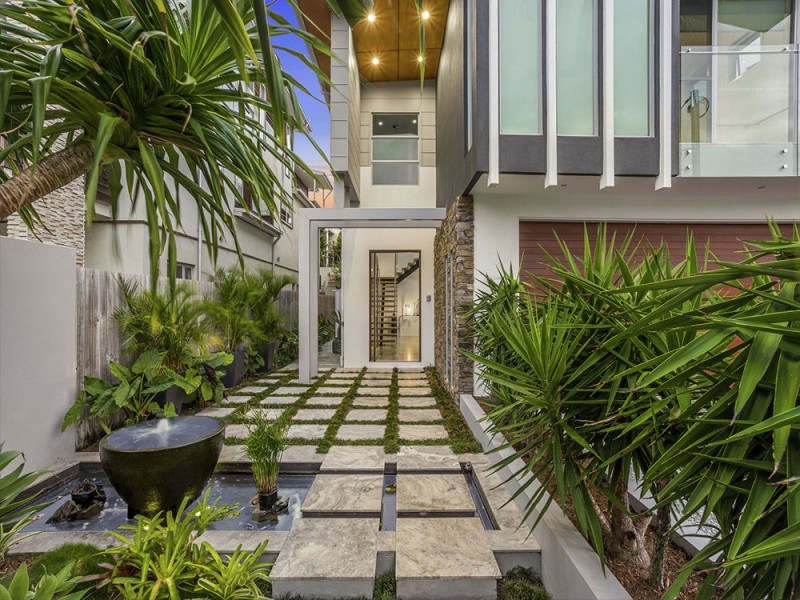 53 Adam Street, Wynnum QLD 4178