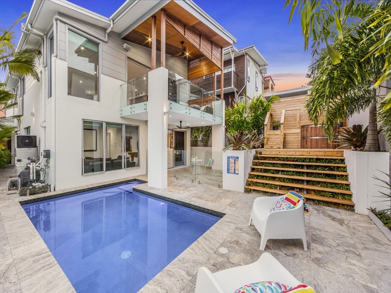 53 Adam Street, Wynnum QLD 4178
