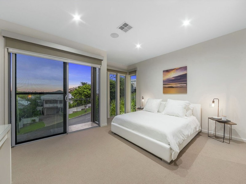 53 Adam Street, Wynnum QLD 4178