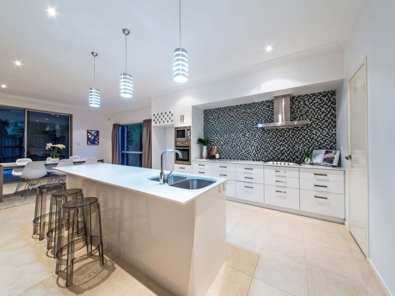 41 Talltrees Circuit, Wakerley QLD 4154