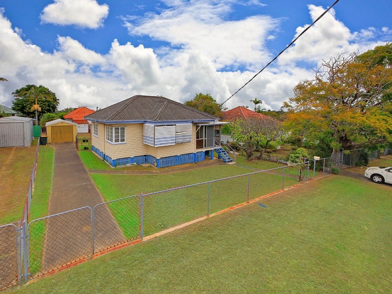 18 Glading Street, Manly West QLD 4179