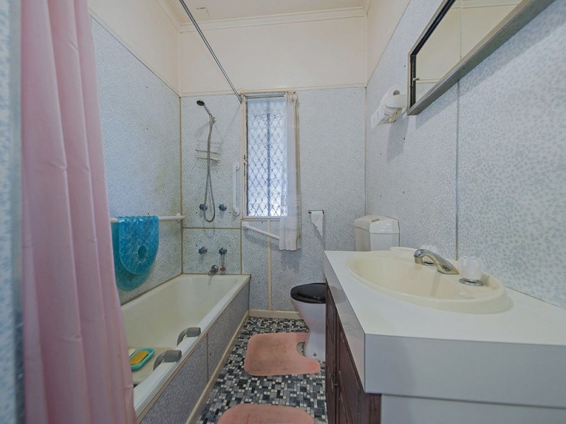 18 Glading Street, Manly West QLD 4179