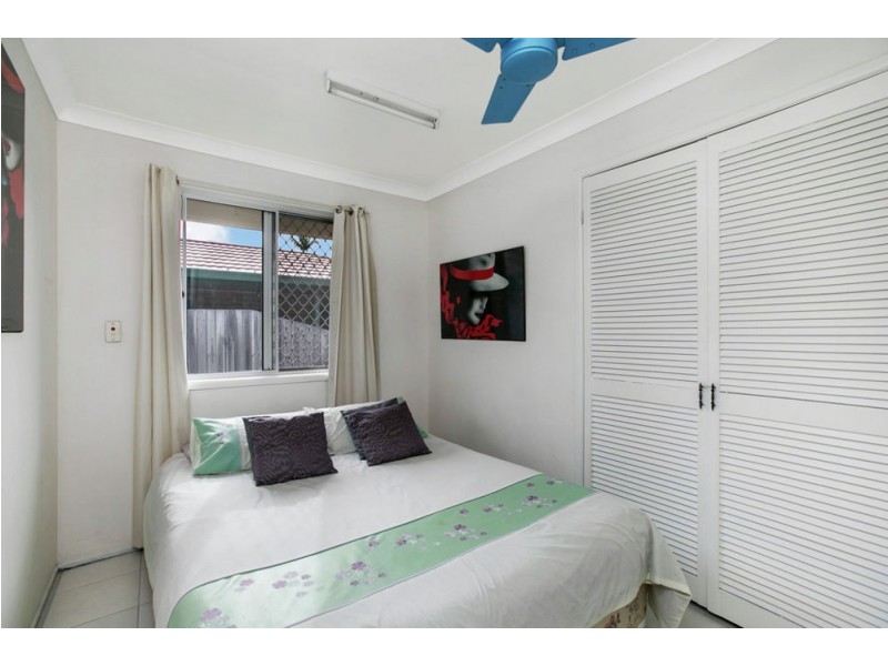 6 Jobs Pl, Manly West QLD 4179