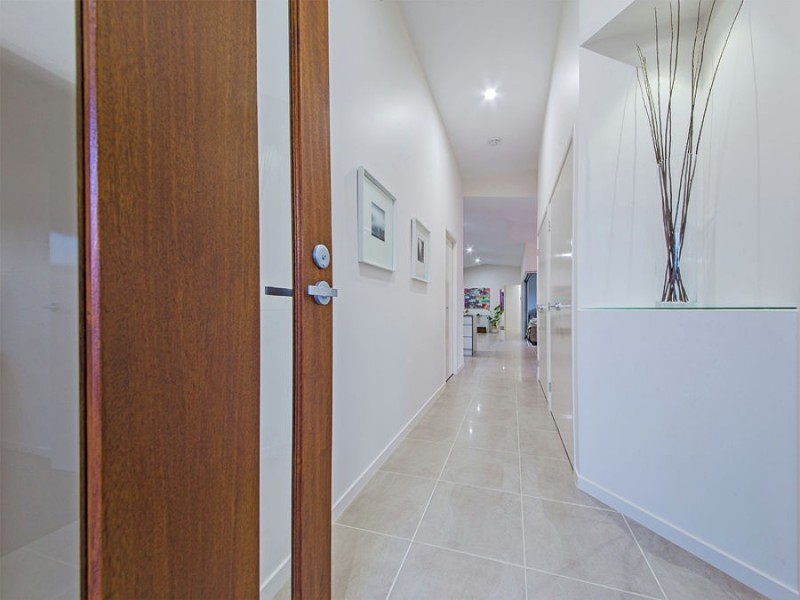 21 Gardenia Place, Wakerley QLD 4154