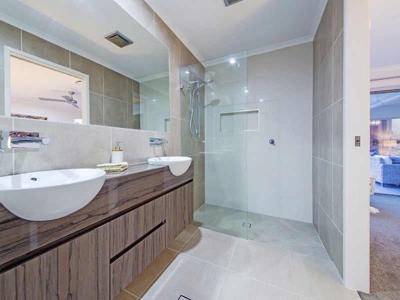 21 Gardenia Place, Wakerley QLD 4154