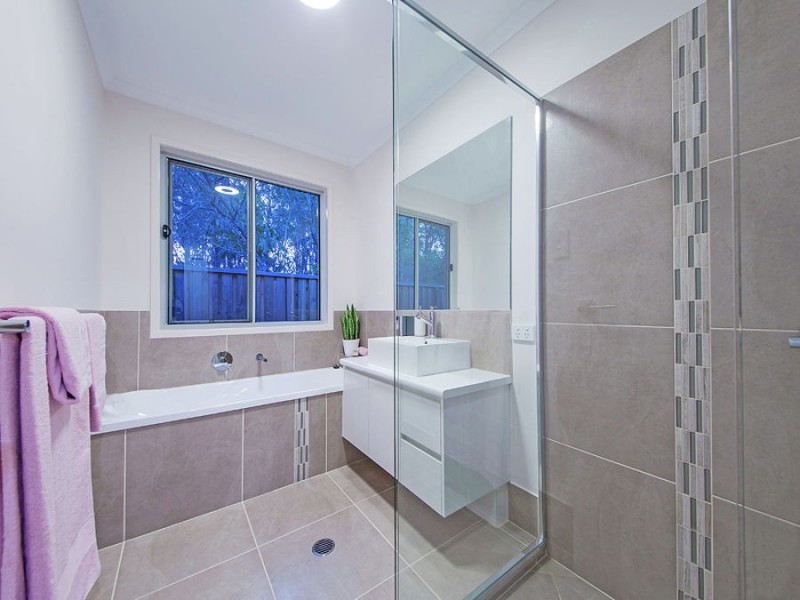 21 Gardenia Place, Wakerley QLD 4154