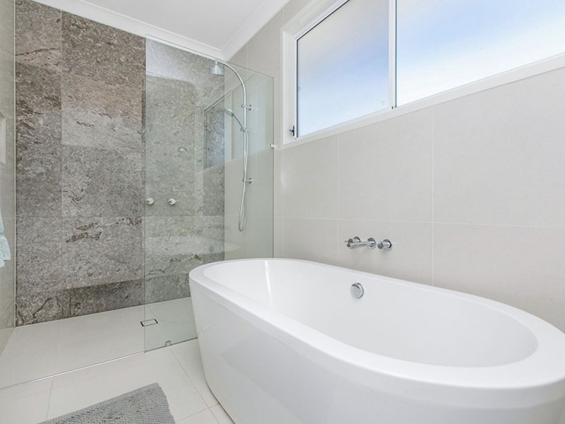 29 Coolana Street, Lota QLD 4179