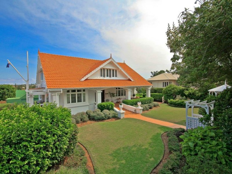 84 Alkoomie Street, Wynnum QLD 4178