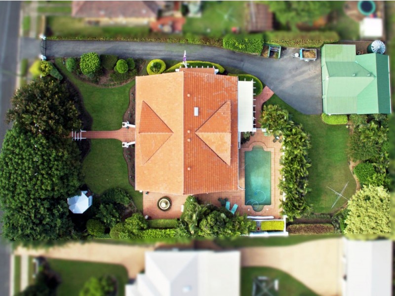 84 Alkoomie Street, Wynnum QLD 4178