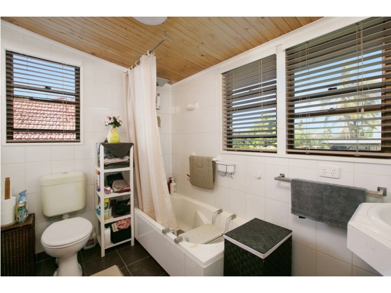 36 Southwick St, Wynnum QLD 4178