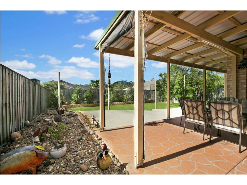 52 Matthews Way, Wakerley QLD 4154