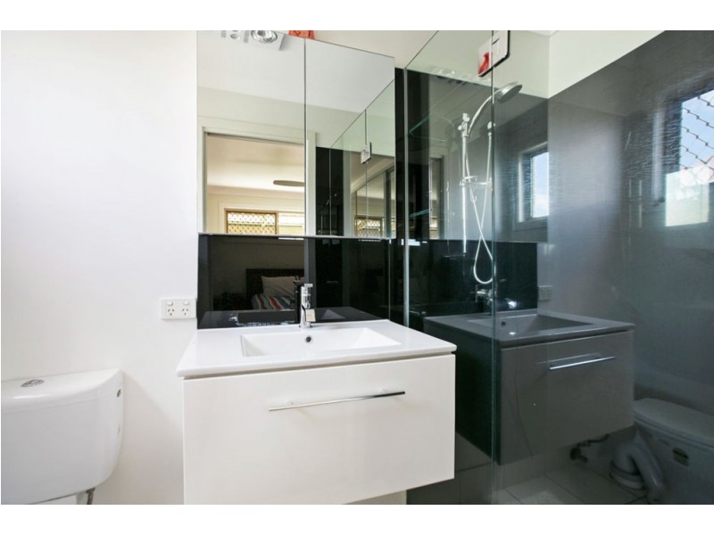 52 Matthews Way, Wakerley QLD 4154