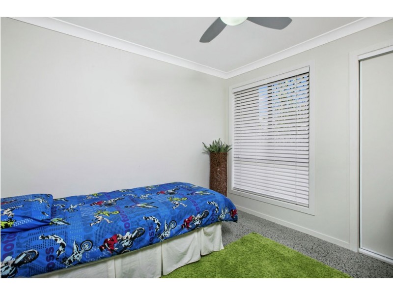 52 Matthews Way, Wakerley QLD 4154