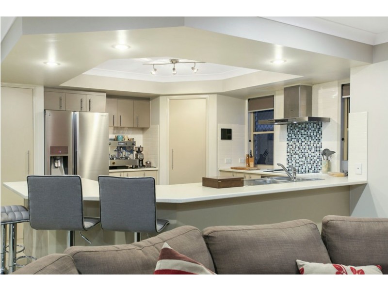 6 Tanya Court, Wellington Point QLD 4160