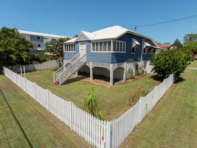38-42 Emsworth St, Wynnum QLD 4178