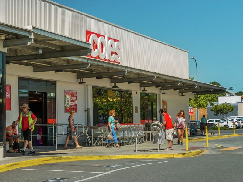 38-42 Emsworth St, Wynnum QLD 4178