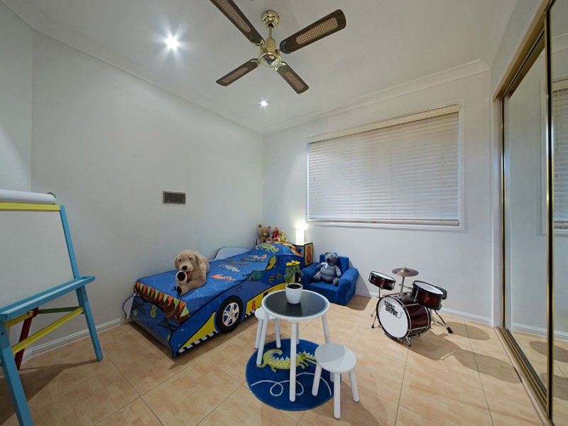 19 Balgowlah St, Wakerley QLD 4154