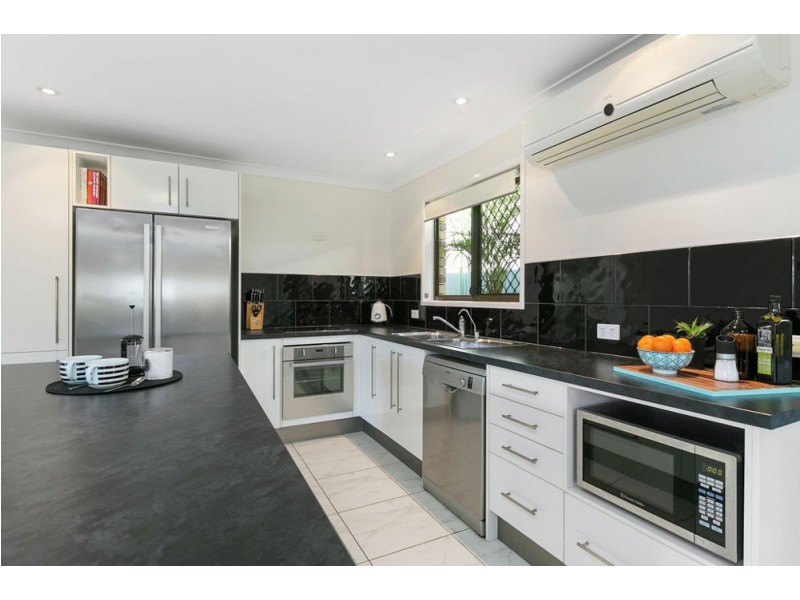 144 Alastair Street, Lota QLD 4179