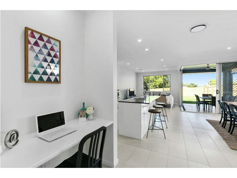 89 Wynnum N Rd, Wynnum QLD 4178