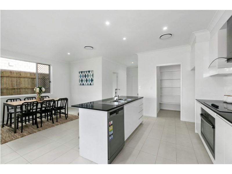 89 Wynnum N Rd, Wynnum QLD 4178