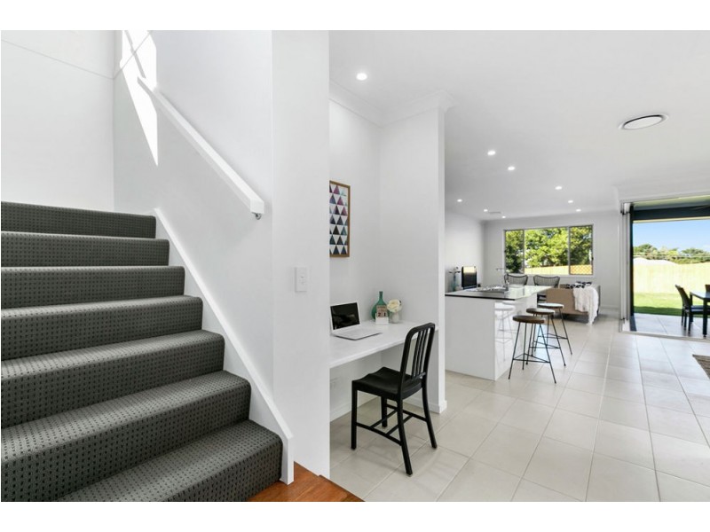 89 Wynnum N Rd, Wynnum QLD 4178