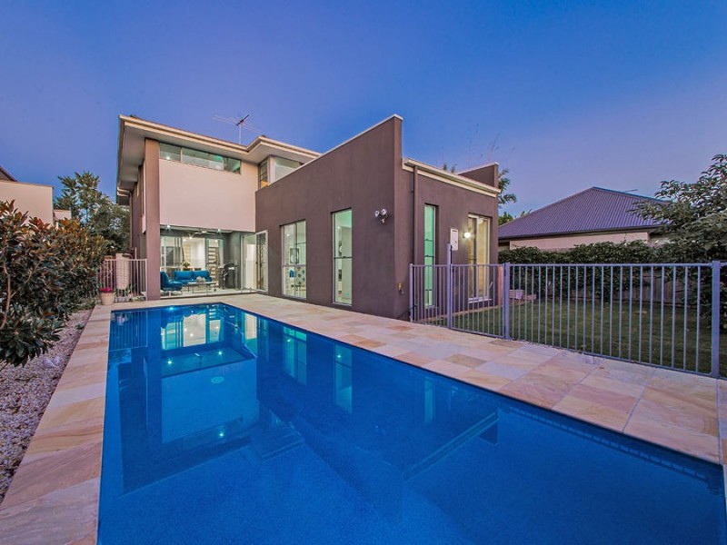 5 Esk Cres, Wakerley QLD 4154