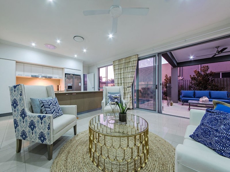 5 Esk Cres, Wakerley QLD 4154