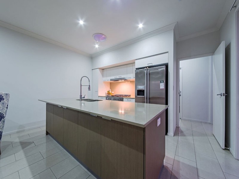 5 Esk Cres, Wakerley QLD 4154
