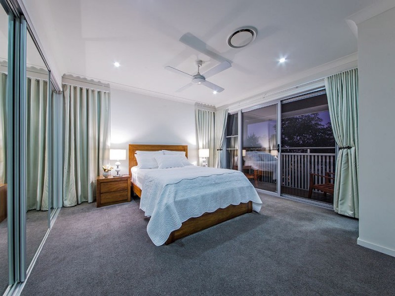 5 Esk Cres, Wakerley QLD 4154