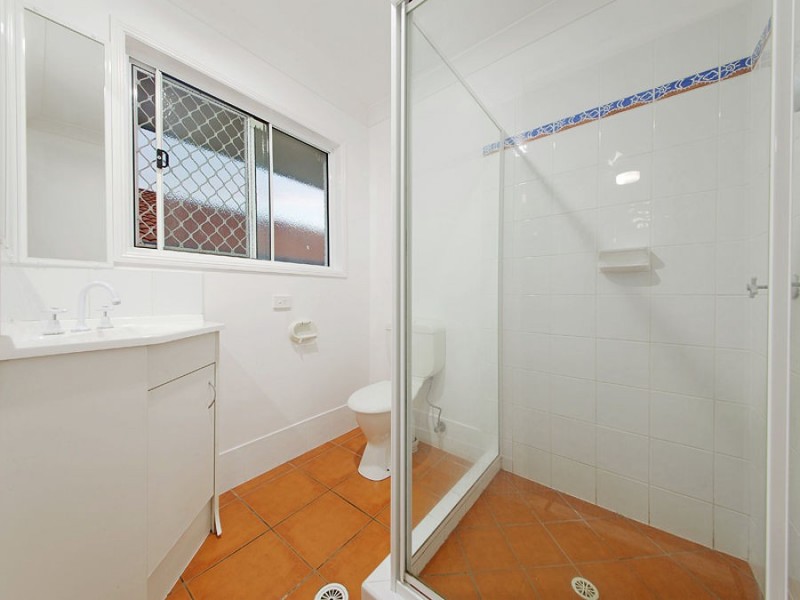 43 Olsen Cres, Wakerley QLD 4154