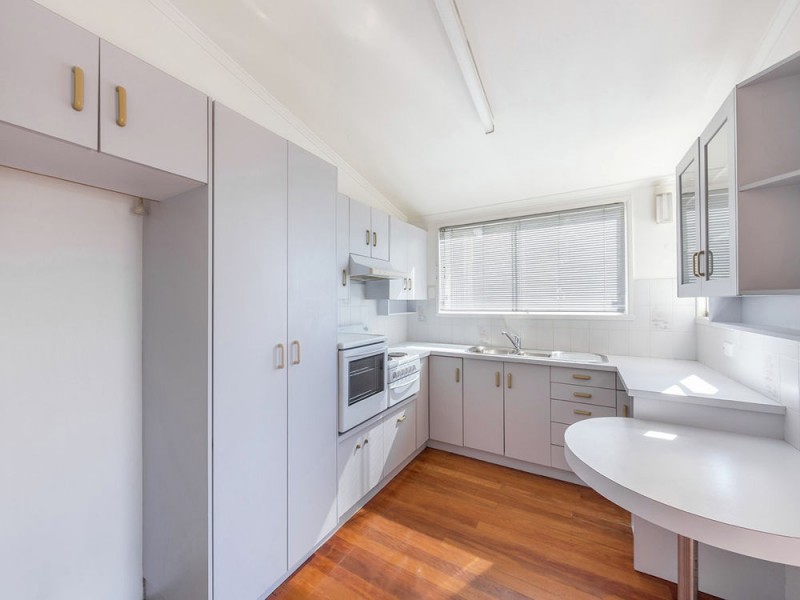 21 Arnold Street, Manly QLD 4179