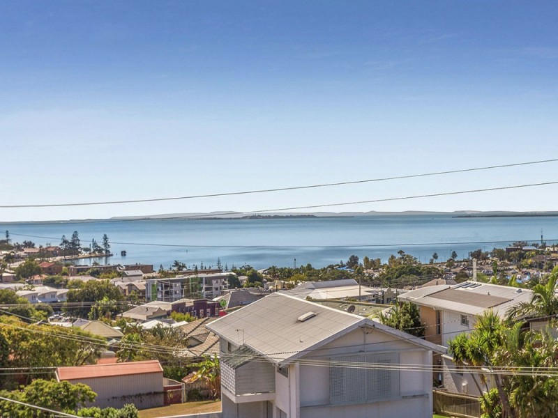 21 Arnold Street, Manly QLD 4179