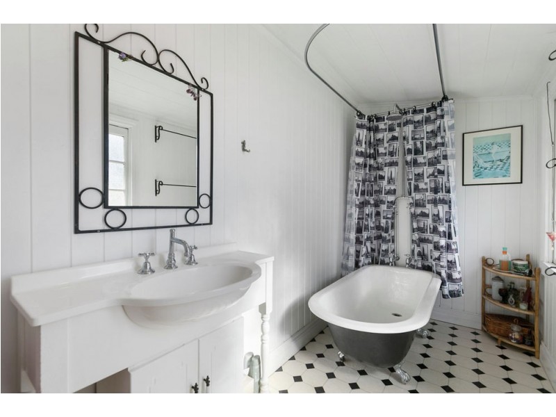 51 Walnut Street, Wynnum QLD 4178
