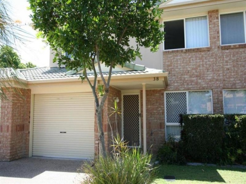 38/27 Camille Cres, Wynnum West QLD 4178