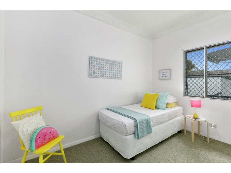 67 Whites Road, Manly West QLD 4179