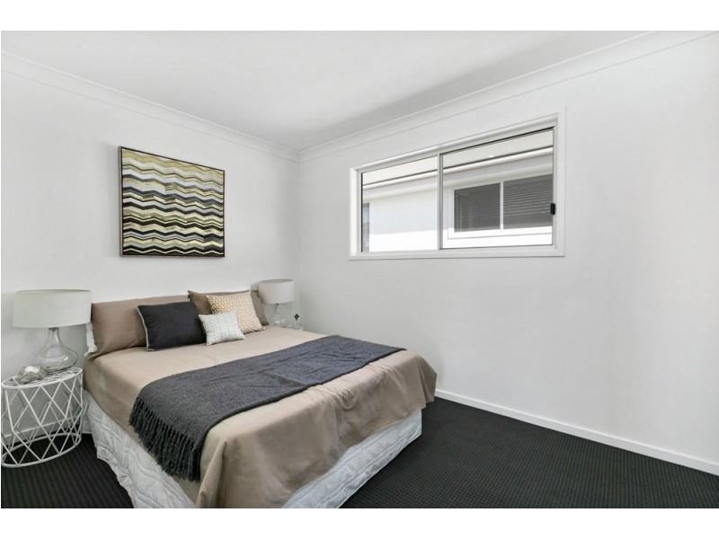 87 Wynnum N Rd, Wynnum QLD 4178