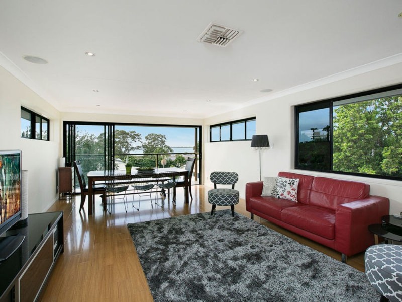 46 MacDonald St, Lota QLD 4179