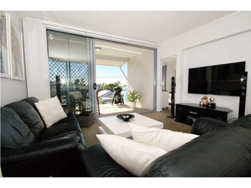 6/52 Yamboyna Street, Manly QLD 4179