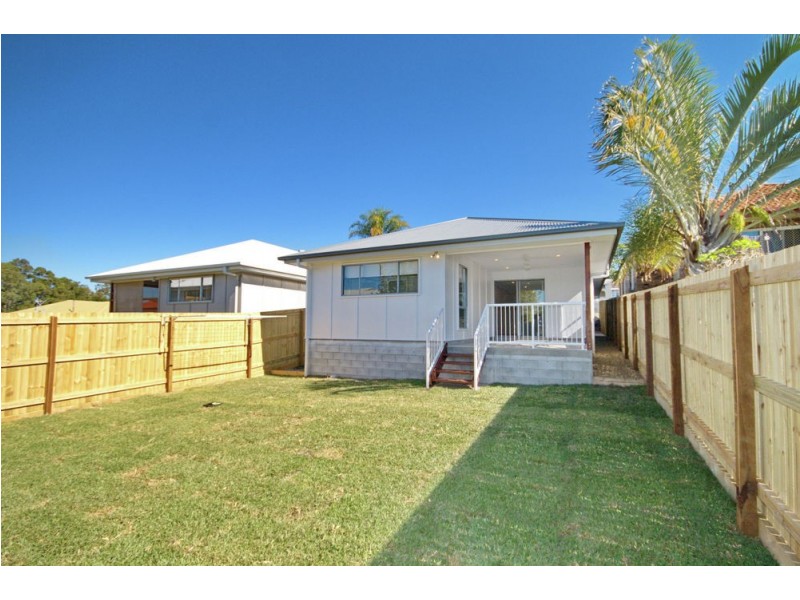 17 Sunflower Street, Wynnum QLD 4178