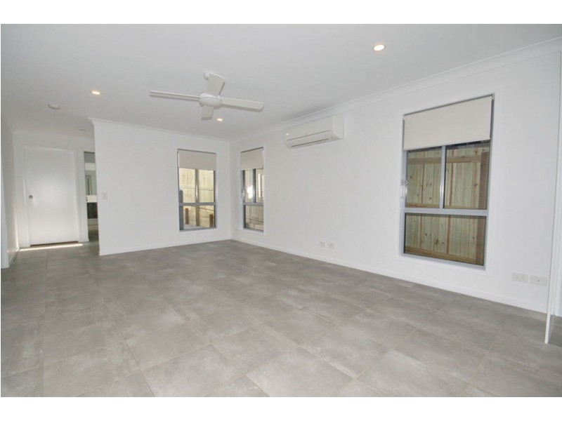 17 Sunflower Street, Wynnum QLD 4178