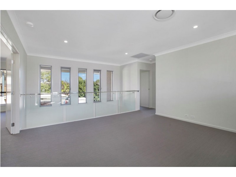 4 Blackwood Rd, Manly West QLD 4179