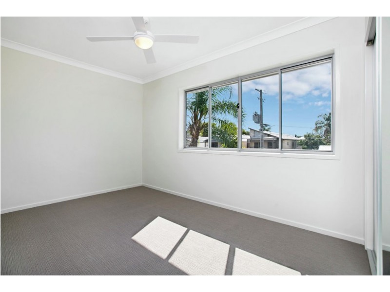 4 Blackwood Rd, Manly West QLD 4179