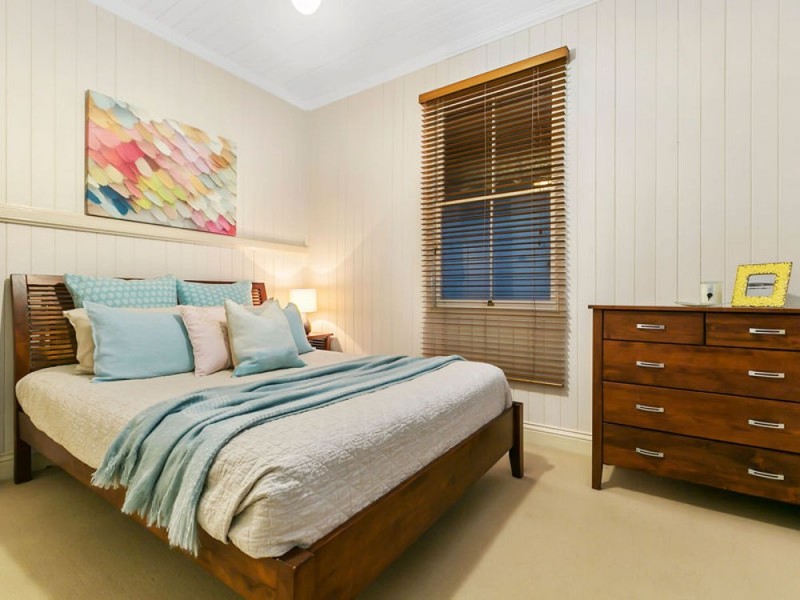 338 Tingal Road, Wynnum QLD 4178